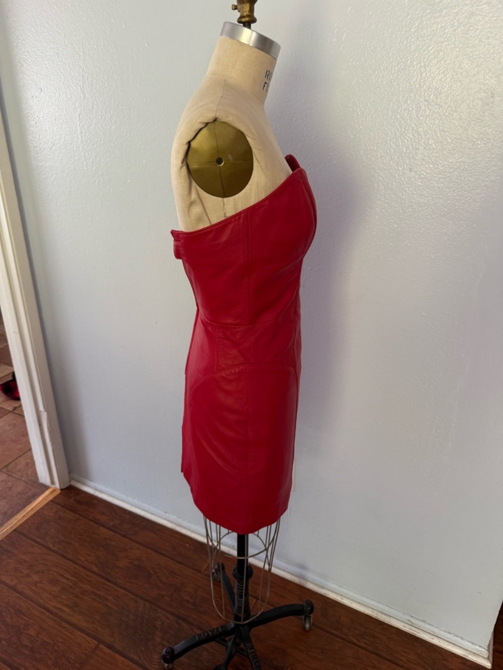 Michael Hoban Red Strapless Leather Sheath Dress - Picture 4 of 6